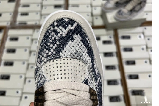 417  819139-030 Jordan  Retro 4 819139-030 GoAnywhere Snakeskin  0524